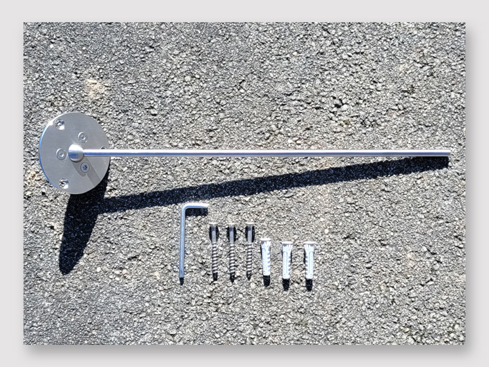 Small gnomon with mounting hardware